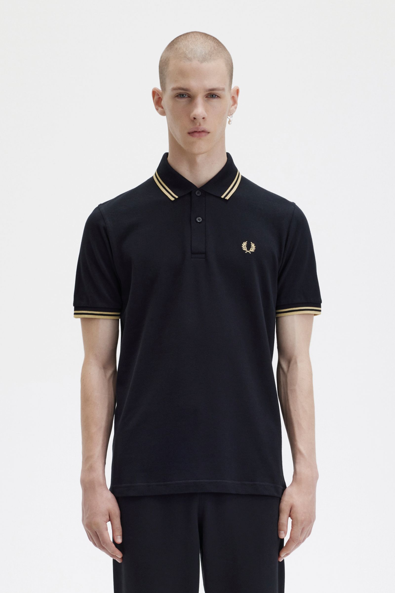 Accor Rennen Gooey M12 - Black / Champagne / Champagne | The Fred Perry Shirt | Men's Short &  Long Sleeve Polo Shirts | Fred Perry US