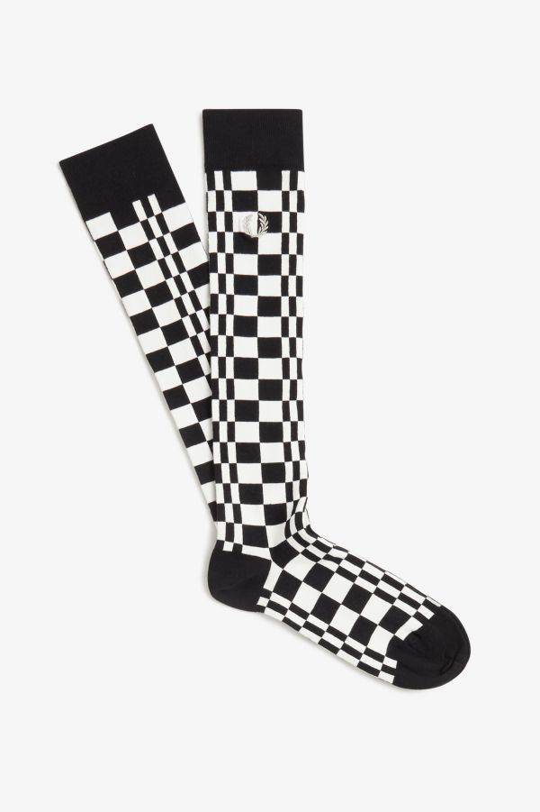 Lange Socken mit Schachbrettmuster