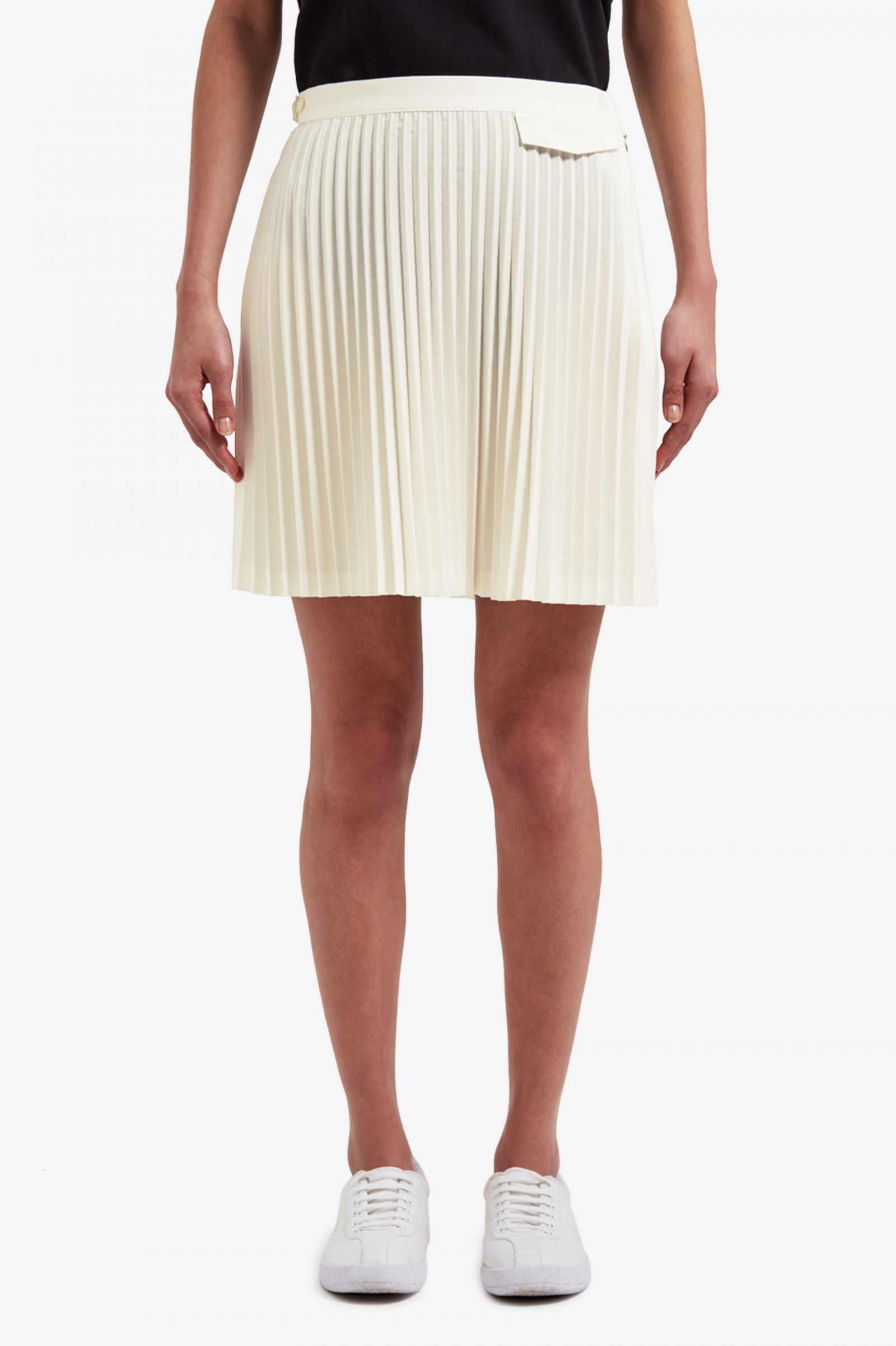 Pleated Tennis Skirt - Snow White | Margaret Howell Collection | Fred ...