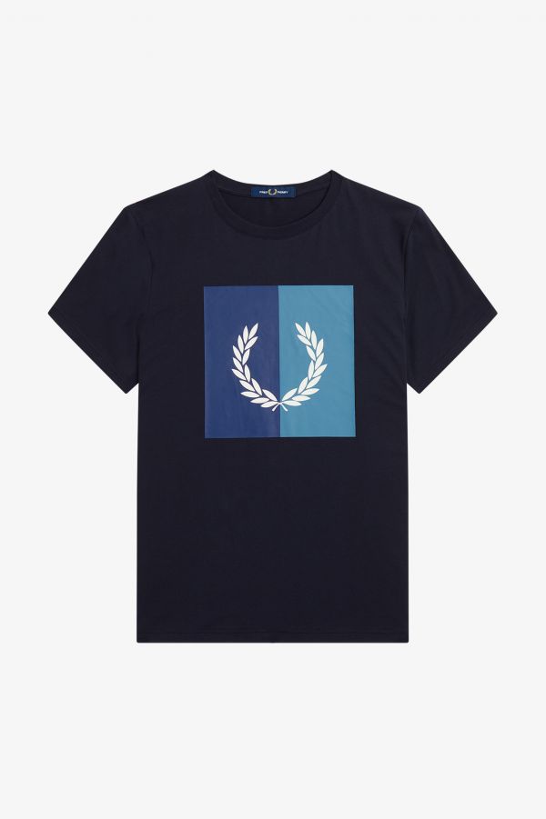 Camiseta gráfica Laurel Wreath