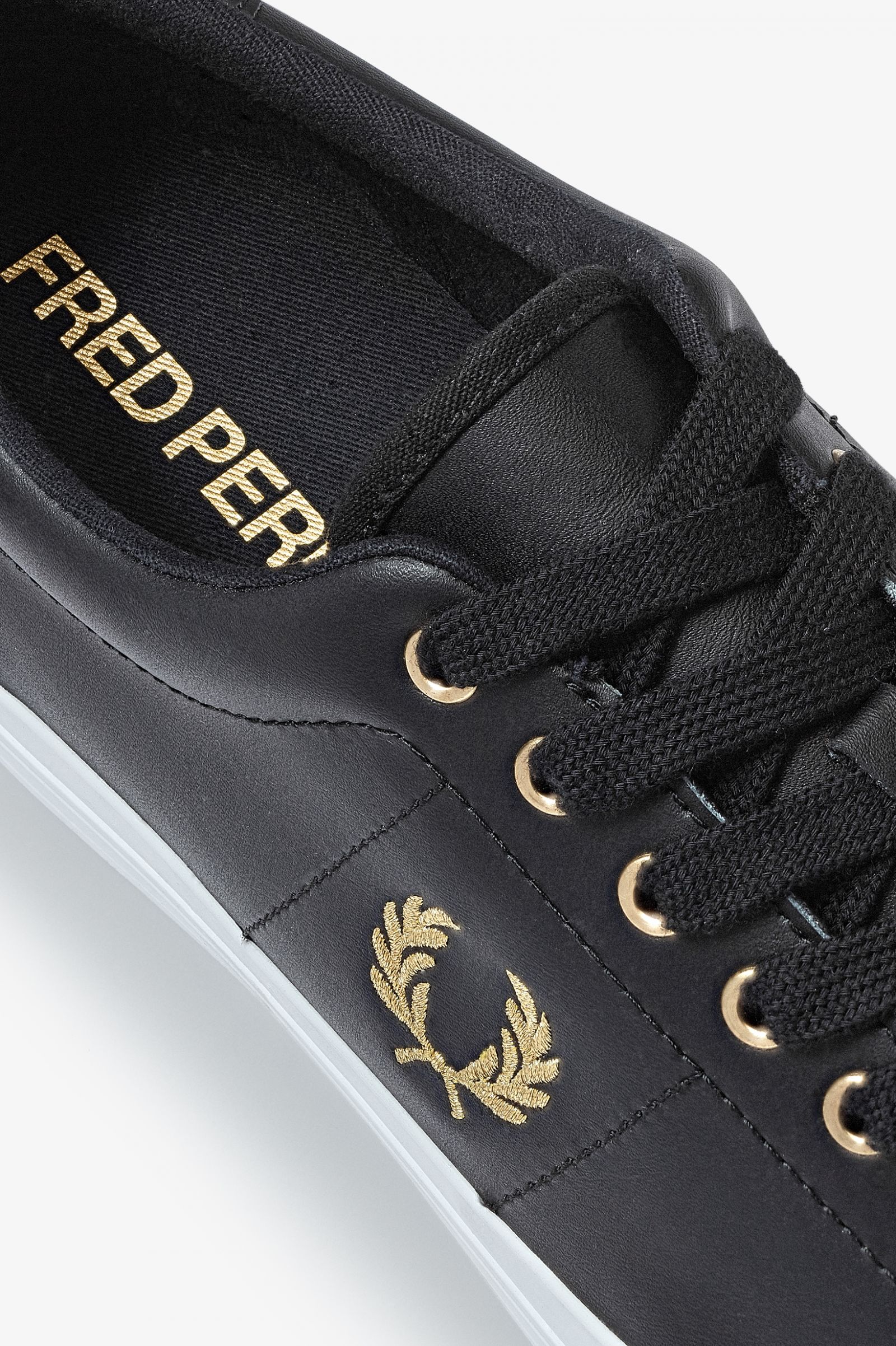 black fred perry plimsolls