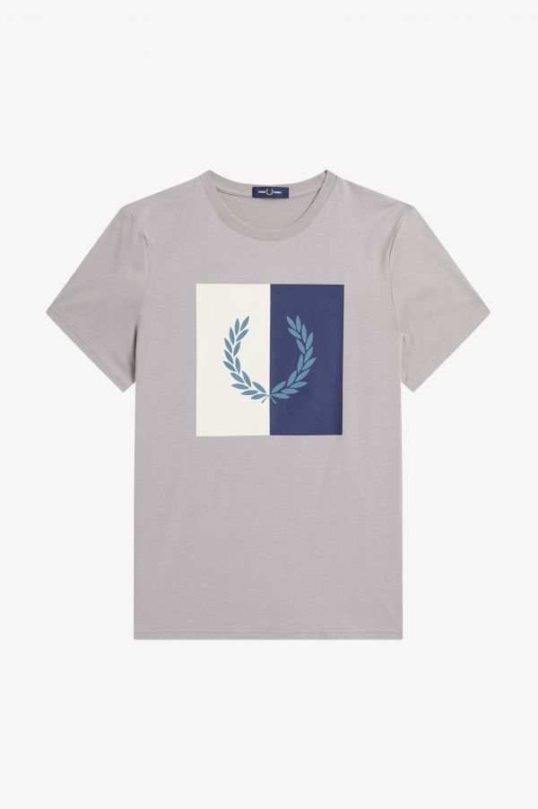 T-shirt gráfica com coroa de louros