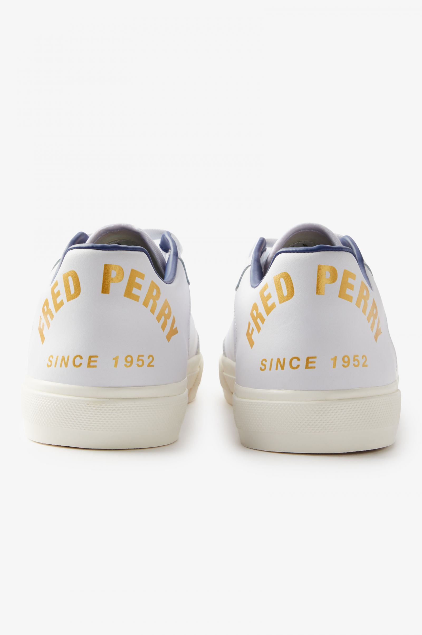فخار أبيض أحذية Fred Perry